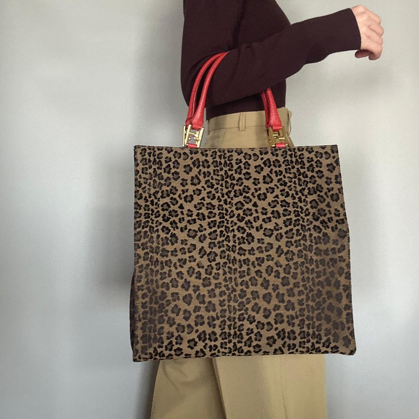 FENDI Bag Leopard Hand Tote Purse Canvas Brown Leather Red Gold Authentic