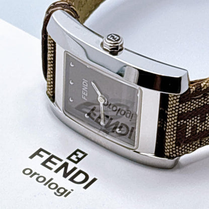 FENDI 7000L Quartz Watch Wristwatch FF Zucca Logo Black Silver Women's Authentic