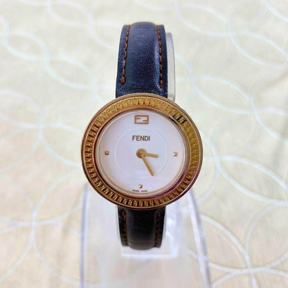 FENDI 35000S Quartz Watch Wristwatch FF Logo White Women's Authentic