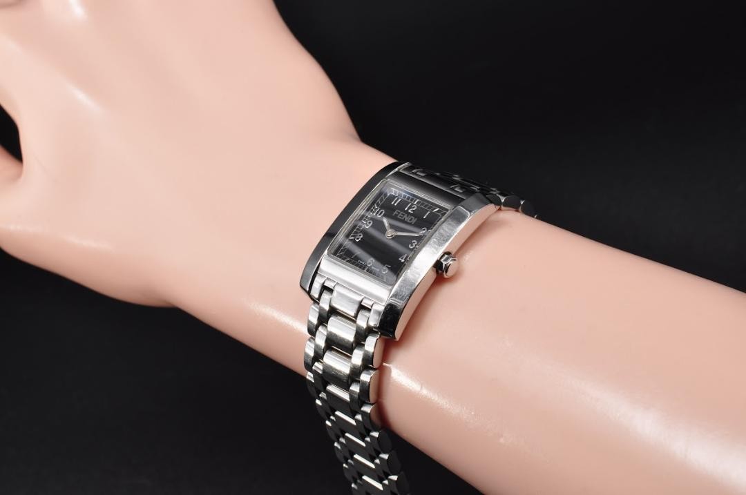 FENDI 7000L Quartz Watch Wristwatch Black Silver Women's Authentic