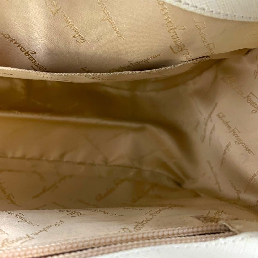 Salvatore Ferragamo Hand Bag Tote Purse Gancini Leather Beige Authentic
