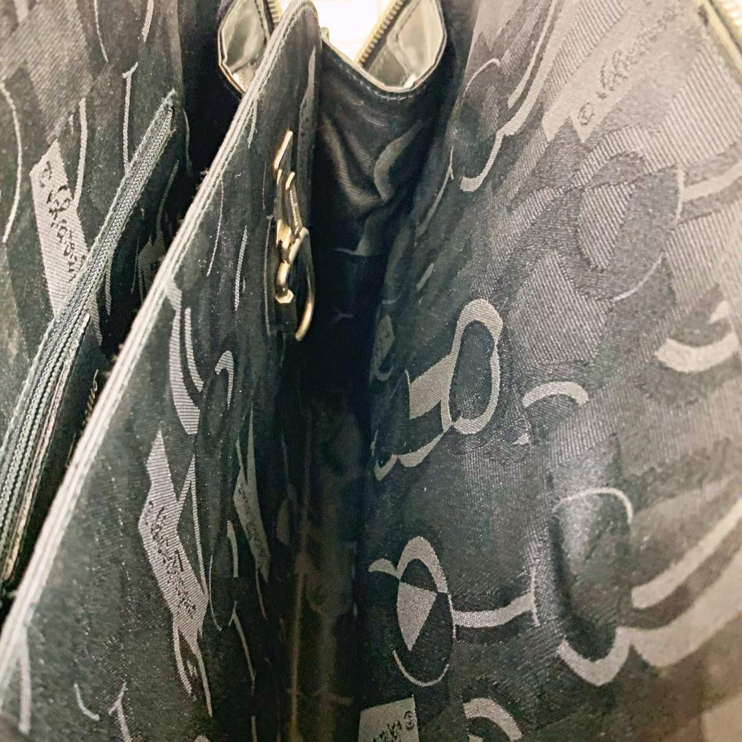 Salvatore Ferragamo Hand Bag Tote Purse Gancini Patent Leather Black Authentic