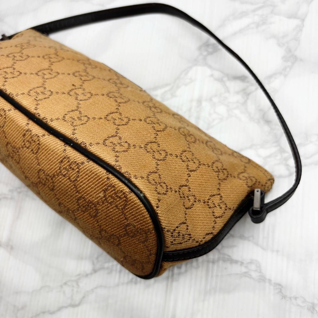 GUCCI Accessory Pouch GG Canvas Authentic