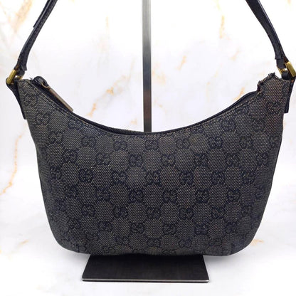 GUCCI Accessory Pouch Shoulder Bag Purse GG Canvas Leather Black Authentic