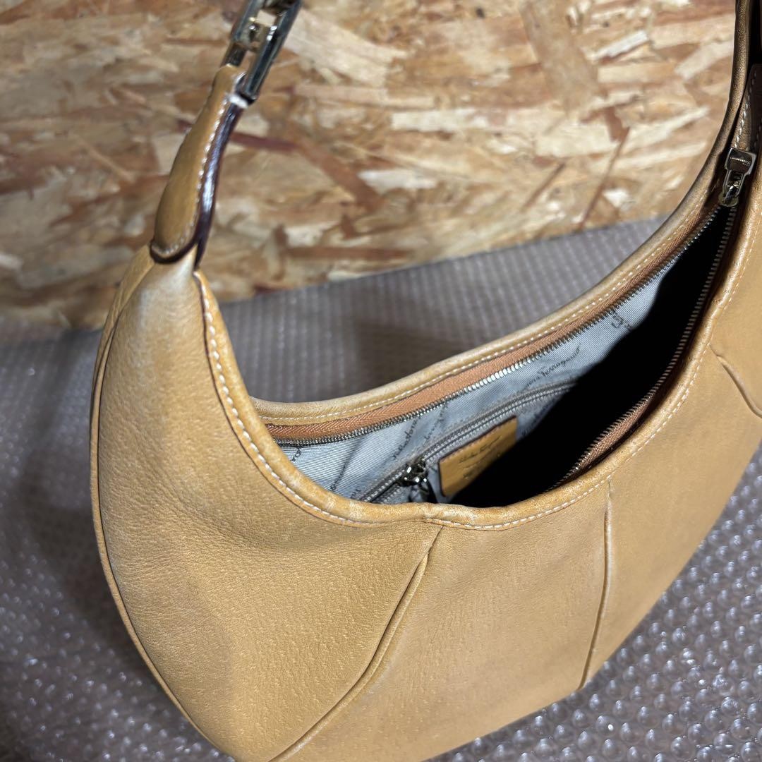 Salvatore Ferragamo shoulder bag Purse Brown Leather Women's Used Authentic