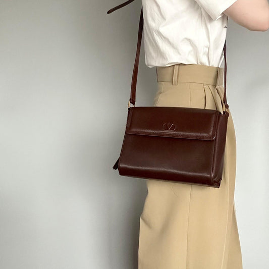 Valentino Garavani Bag Tassel Logo Shoulder Purse Leather Brown Gold Authentic