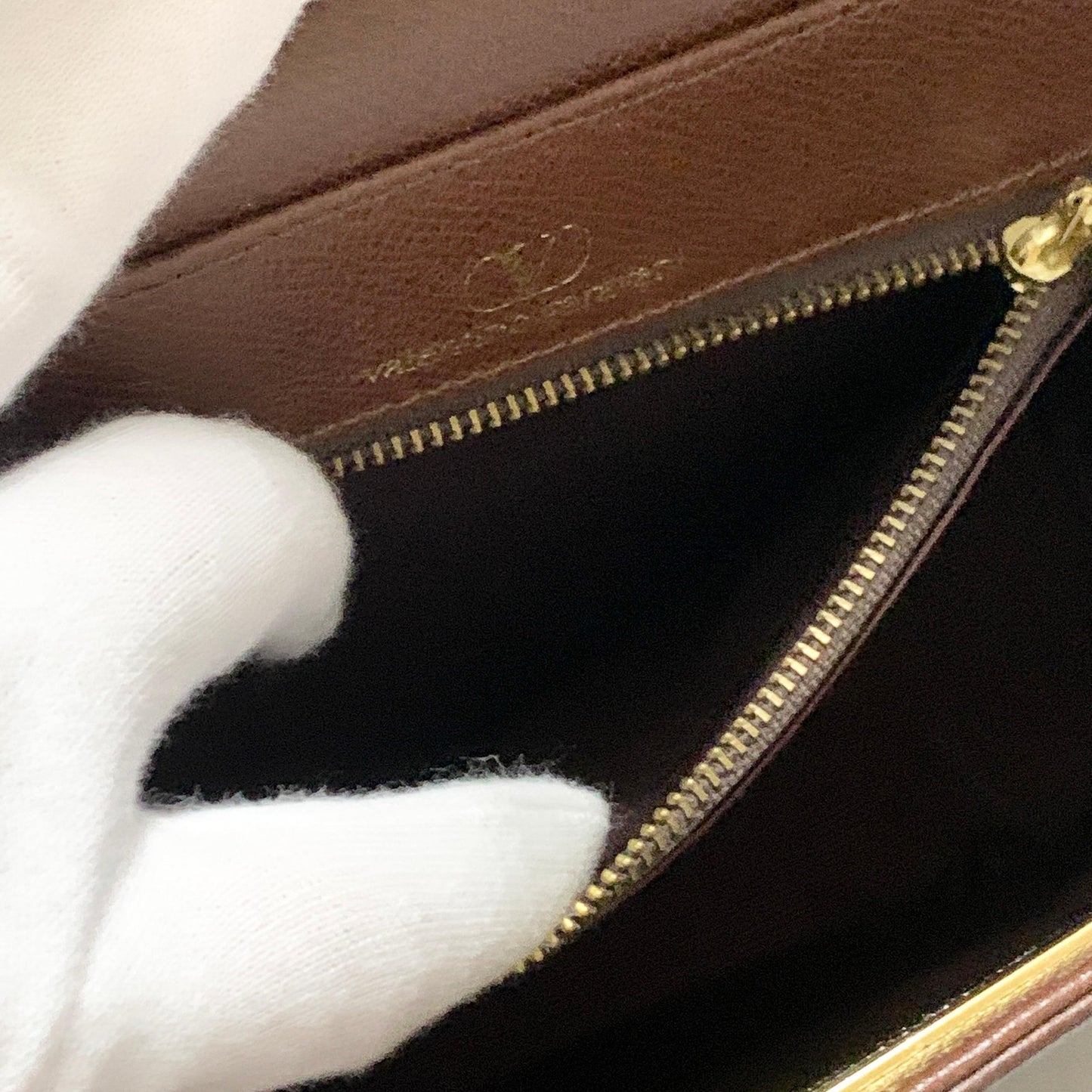 Valentino Garavani Bag Tassel Logo Shoulder Purse Leather Brown Gold Authentic