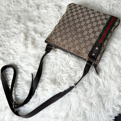 GUCCI GG Canvas Purse Sherry Sakosh with Gold Charm shoulder bag Brown Beige
