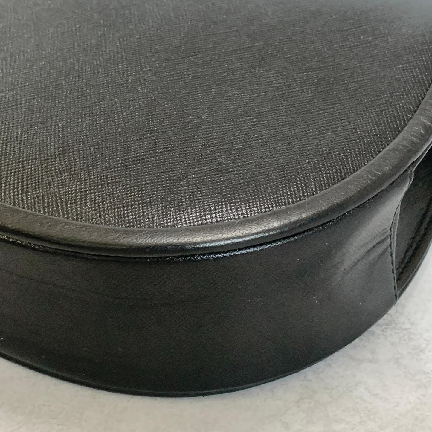Saint Laurent Bag YSL Shoulder Purse  		Leather Black Gold Vintage Authentic