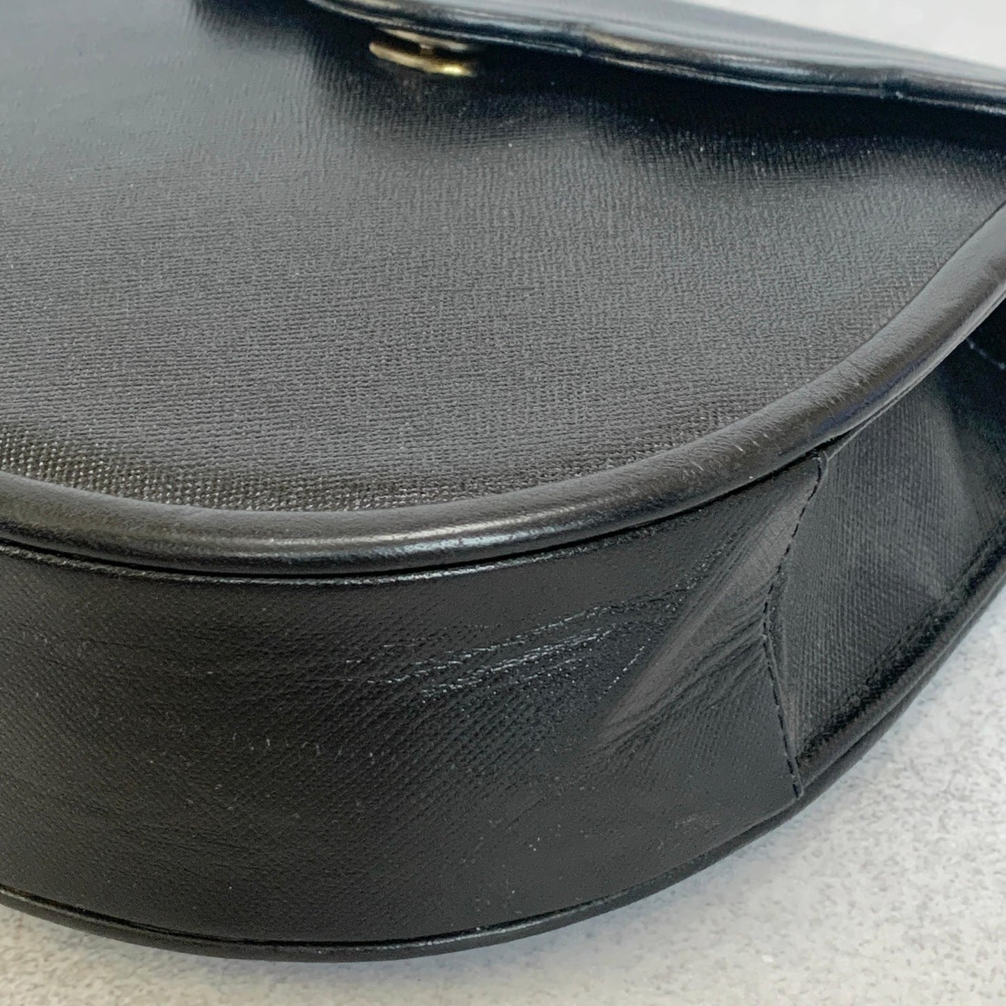 Saint Laurent Bag YSL Shoulder Purse  		Leather Black Gold Vintage Authentic