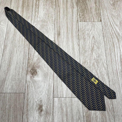 GUCCI Necktie Tie All over chain pattern Navy 100% Silk Geometric Made in Italy