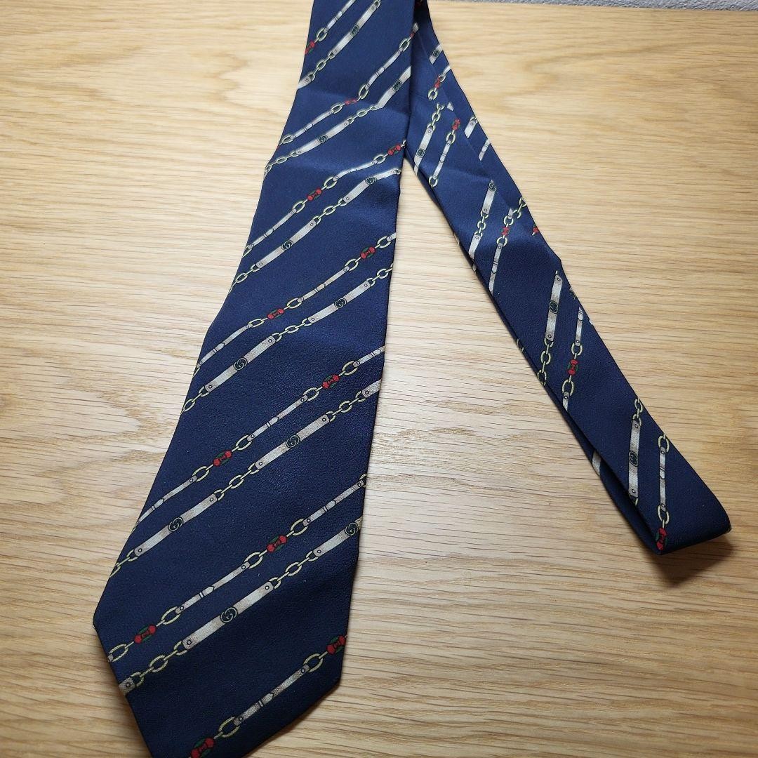 GUCCI Necktie Tie Regimental chain All over Striped pattern Navy 100% Silk Used