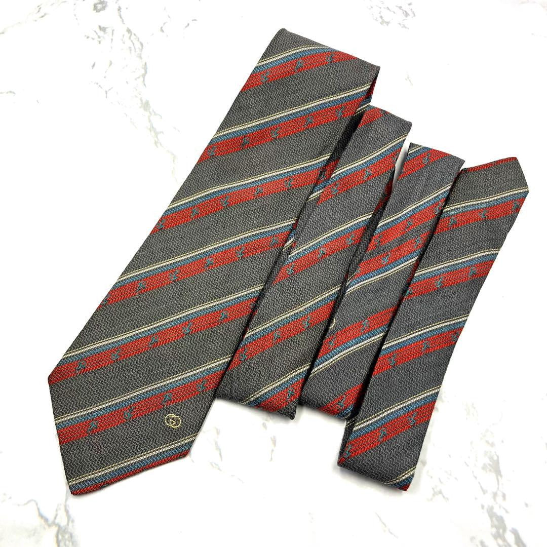 GUCCI Necktie Tie All over Striped pattern Gray Made in Italy 100% Silk Men's