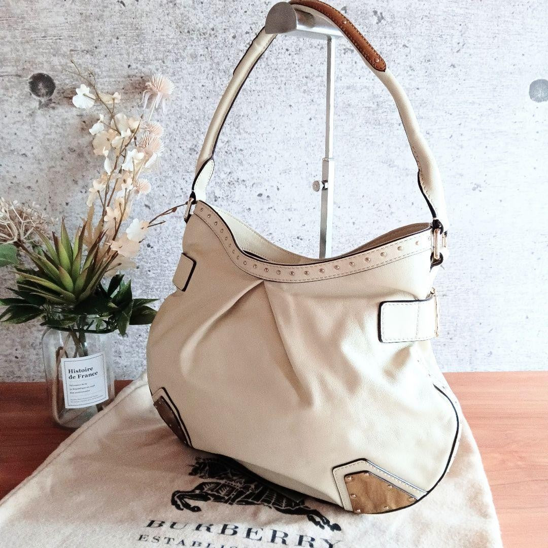 BURBERRY Shoulder Bag Purse Leather White Authentic