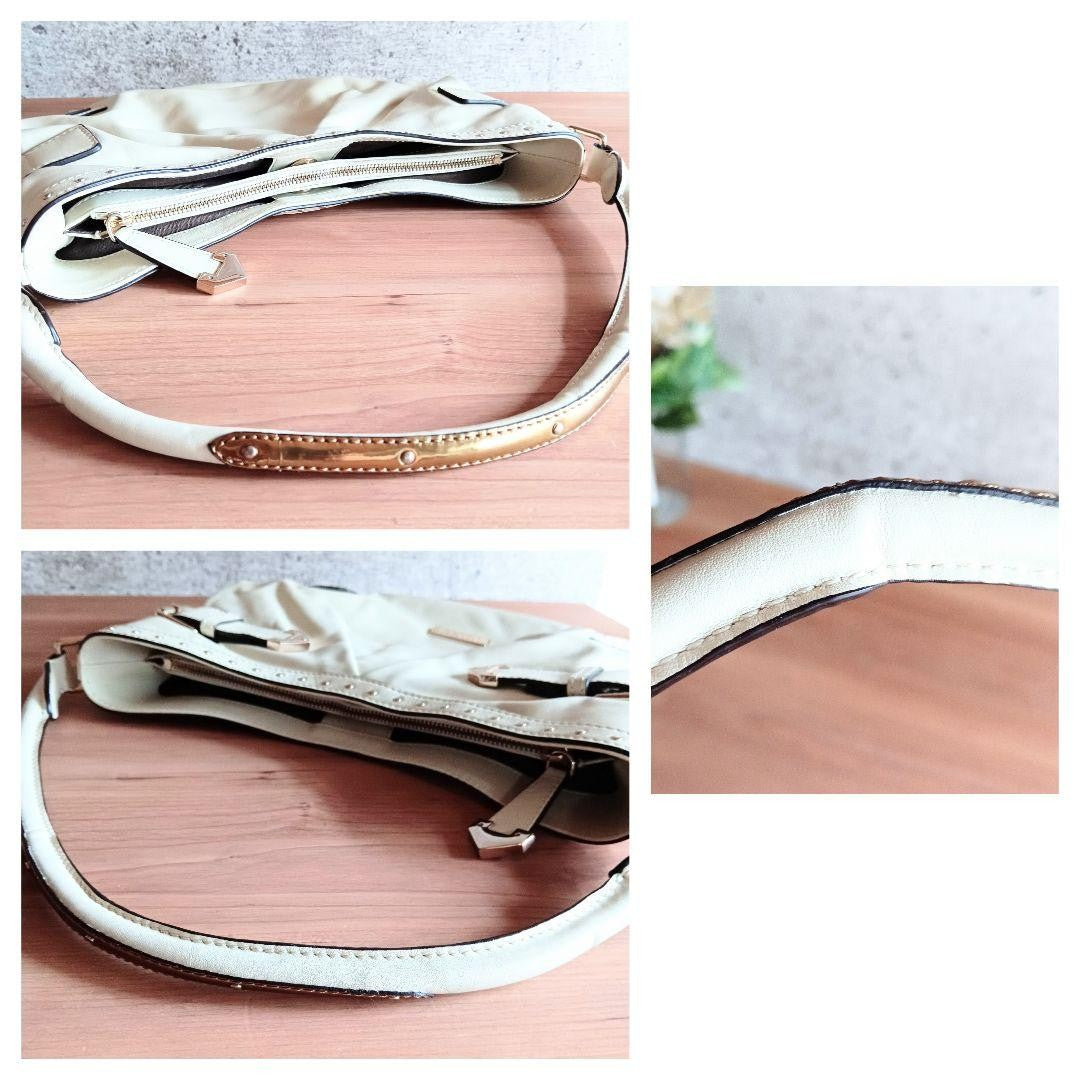 BURBERRY Shoulder Bag Purse Leather White Authentic