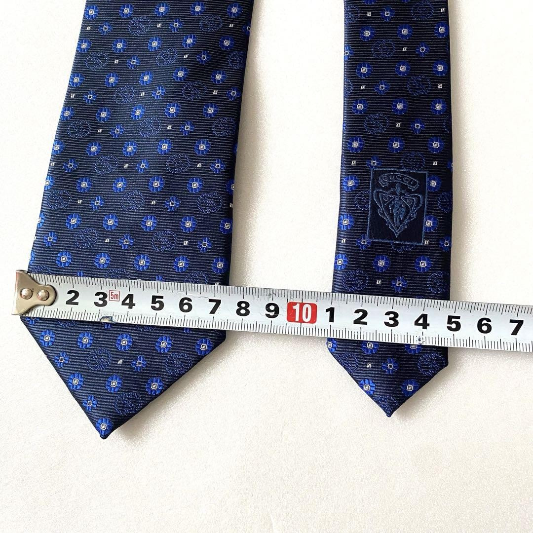 GUCCI Necktie Tie interlocking GG Geometric All over Polka Dot pattern Authentic
