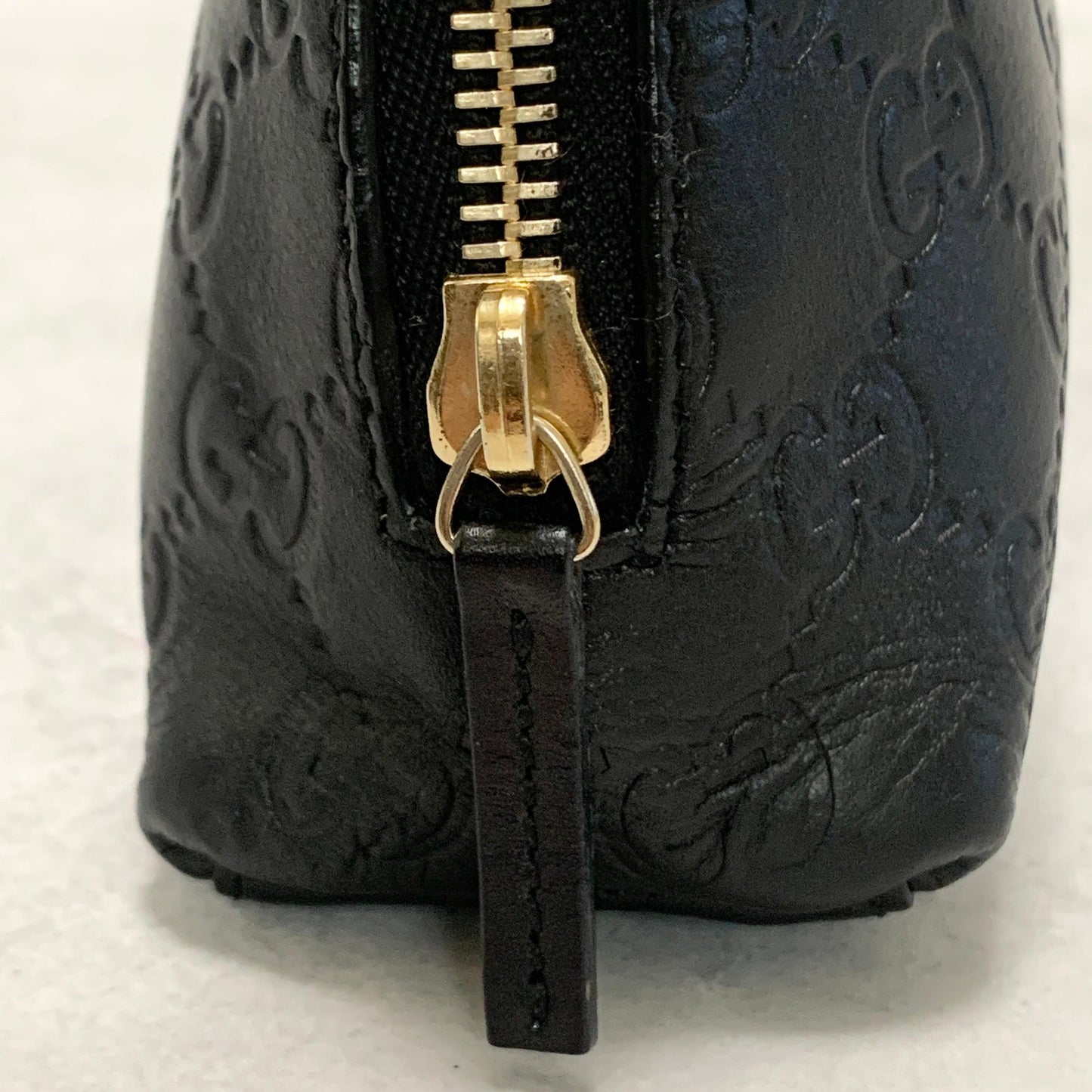 GUCCI Pouch GG  Shima Purse Cosmetic Leather Black Gold Used Authentic