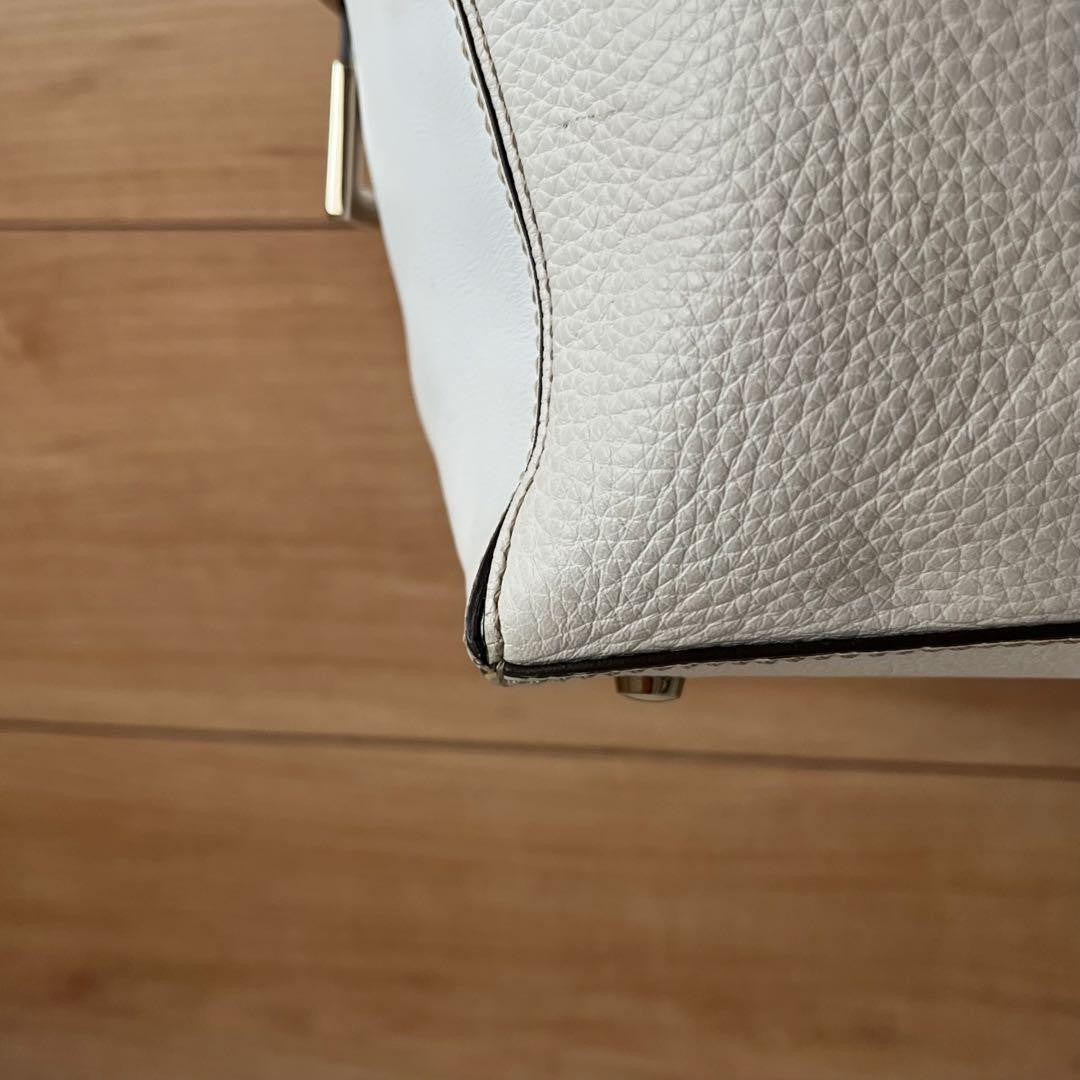 TOD'S Hand Shoulder Bag Tote Purse 2way Leather White Authentic