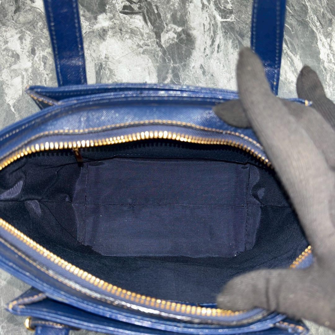 Valentino Garavani Hand Bag Tote Purse Leather Navy Authentic