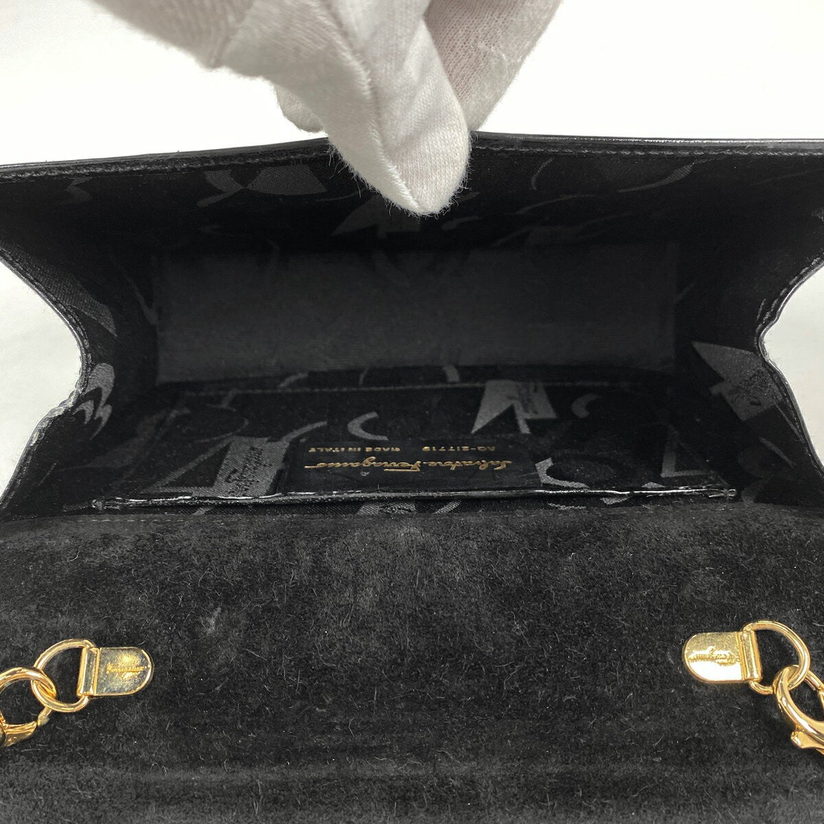 Salvatore Ferragamo Shoulder Bag Purse 2way Vara Chain Patent Leather Black Auth