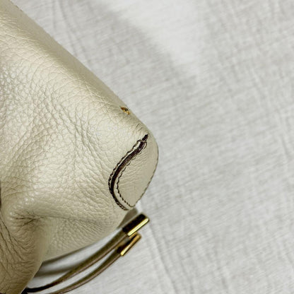 TOD'S Hand Bag Tote Purse Leather White Authentic