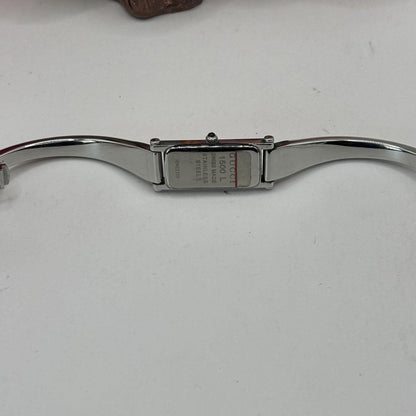 GUCCI 1500L Quartz Watch Wristwatch Silver Women's Authentic