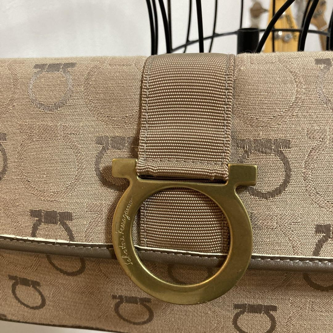 Salvatore Ferragamo shoulder bag Purse Gancini Beige Gold Canvas Authentic Used