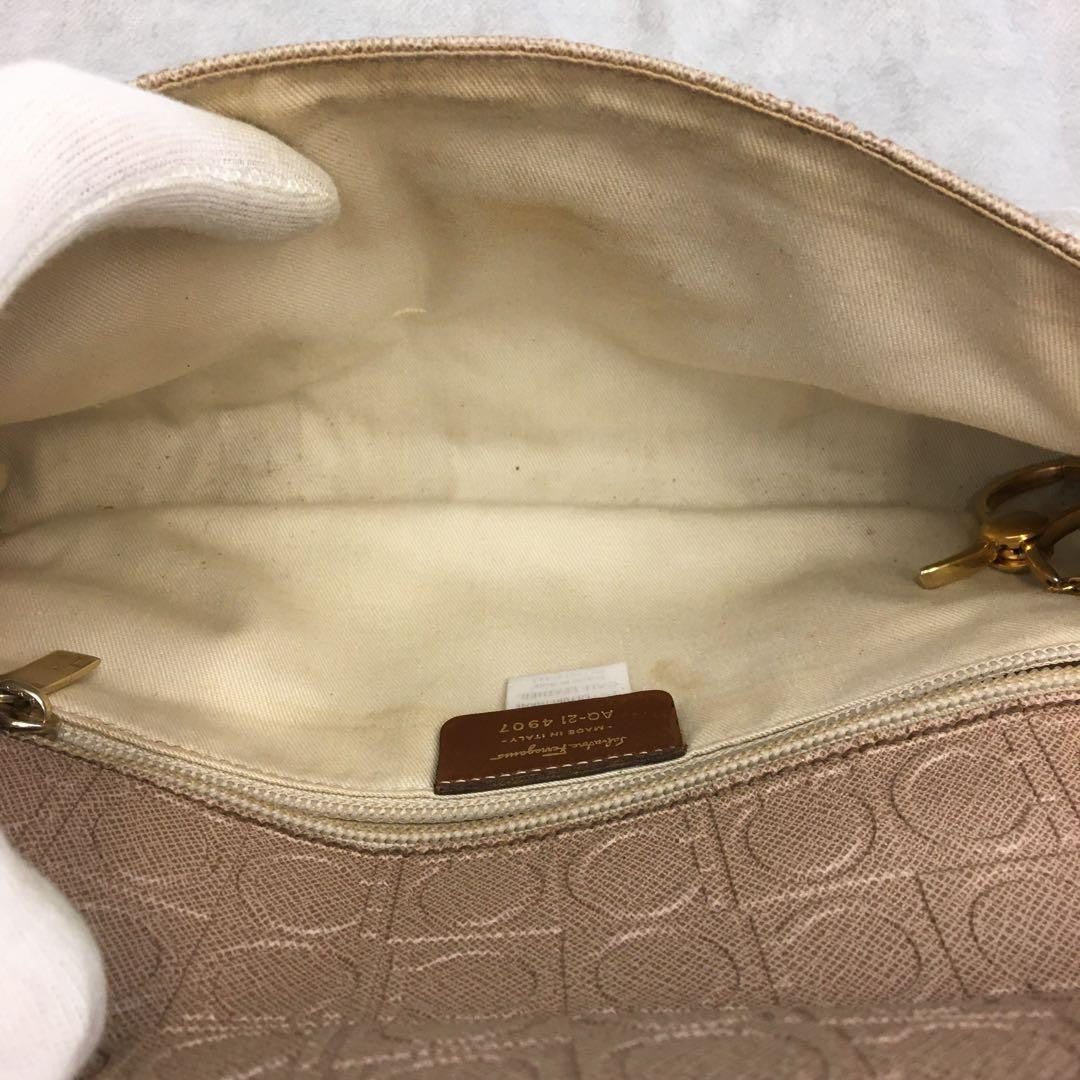 Salvatore Ferragamo Shoulder Bag Purse Gancini Leather Authentic