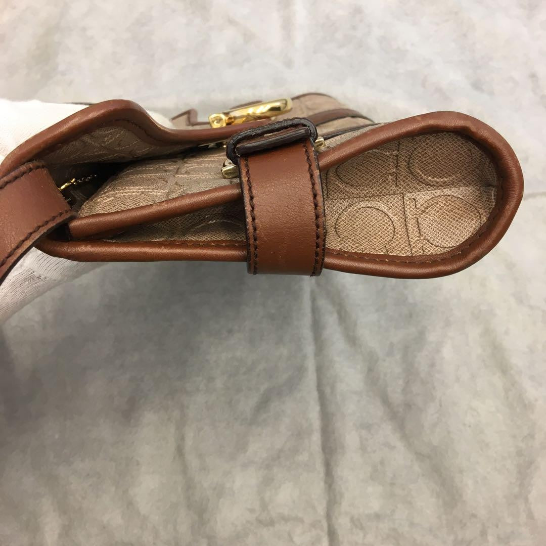 Salvatore Ferragamo Shoulder Bag Purse Gancini Leather Authentic