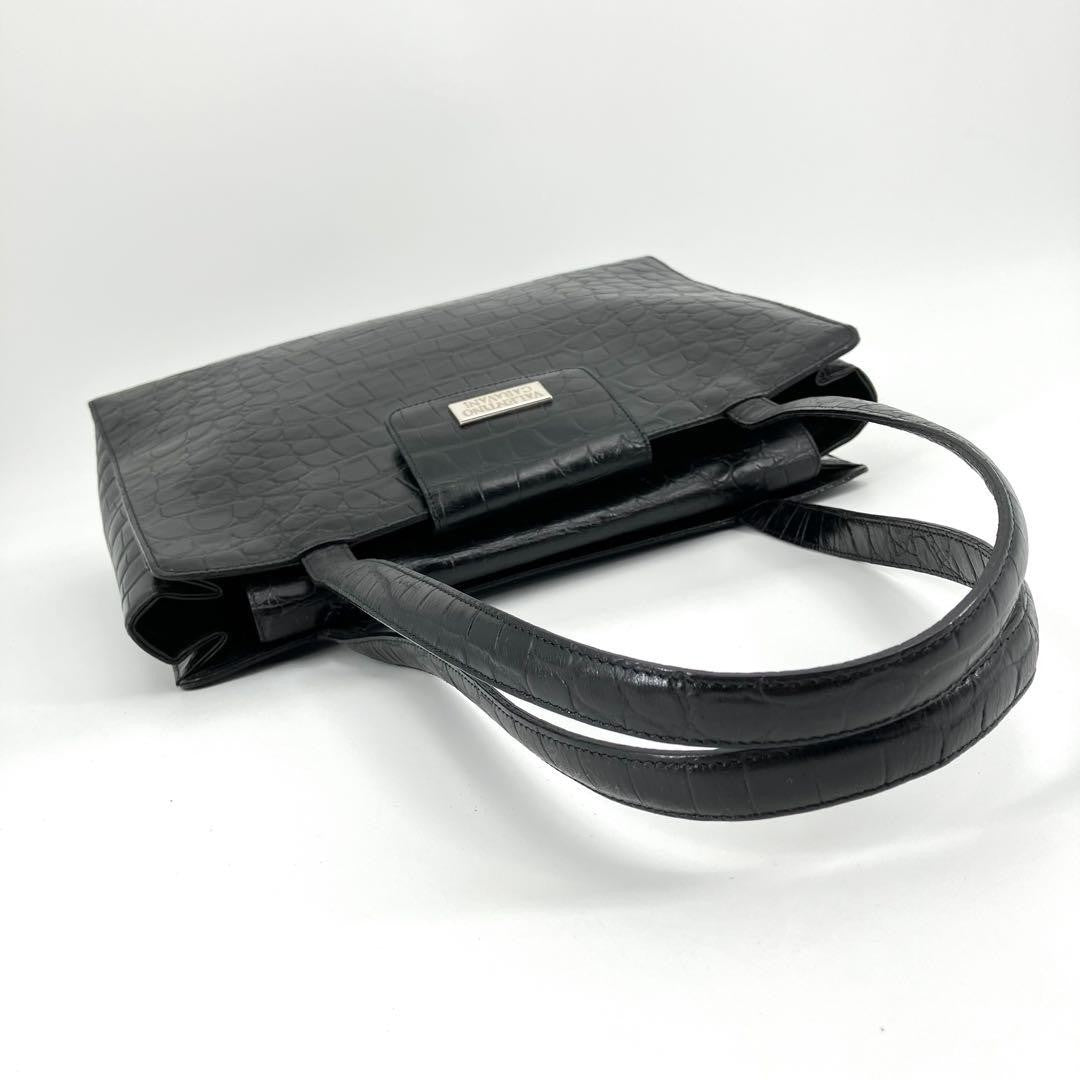 Valentino Garavani Hand Bag Tote Purse Leather Black Authentic