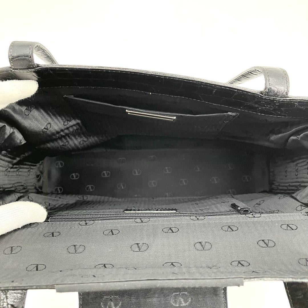 Valentino Garavani Hand Bag Tote Purse Leather Black Authentic