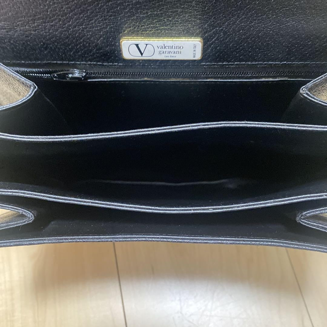 Valentino Garavani Shoulder Bag Purse Logo Black Authentic