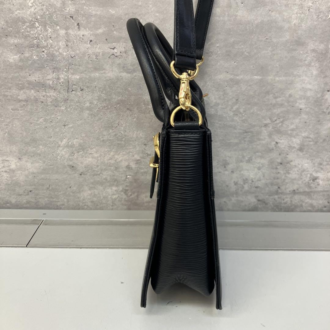 Valentino Garavani Hand Shoulder Bag Tote Purse 2way Leather Black Authentic