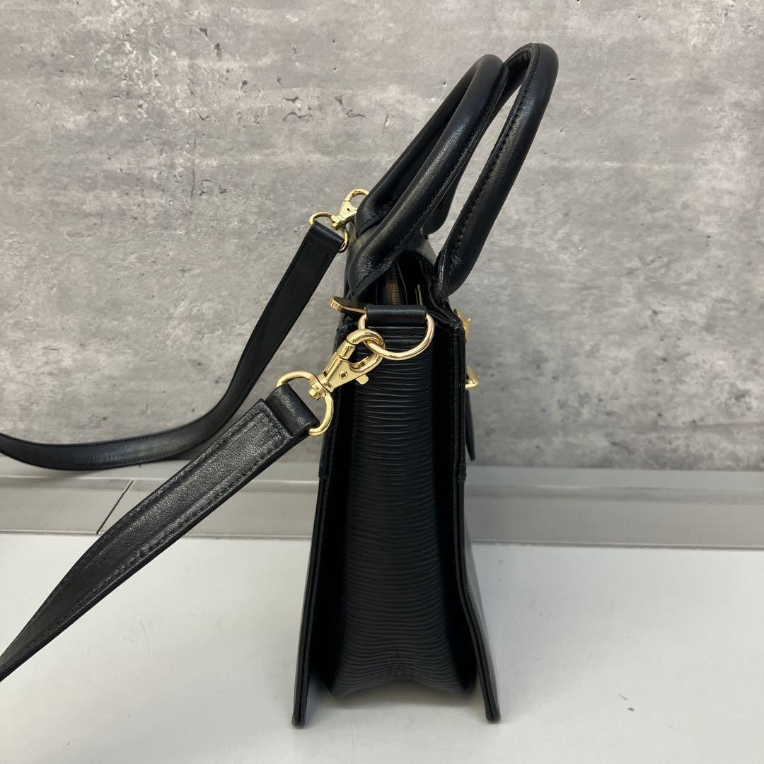 Valentino Garavani Hand Shoulder Bag Tote Purse 2way Leather Black Authentic