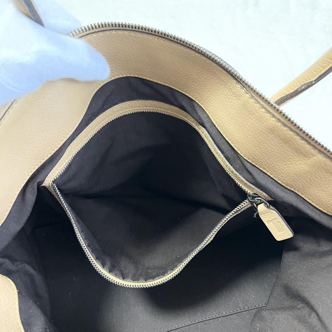 TOD'S Hand Bag Tote Purse Leather Beige Authentic