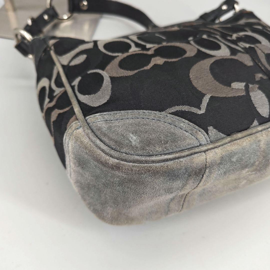 COACH Accessory Pouch Hand Bag Tote Purse Signature Black Authentic