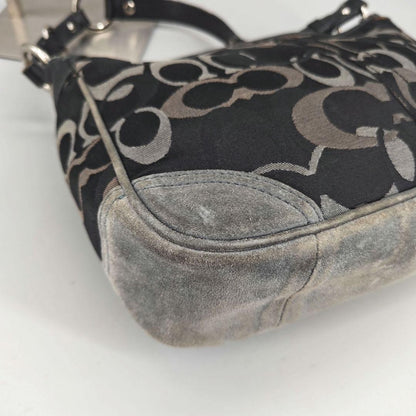COACH Accessory Pouch Hand Bag Tote Purse Signature Black Authentic