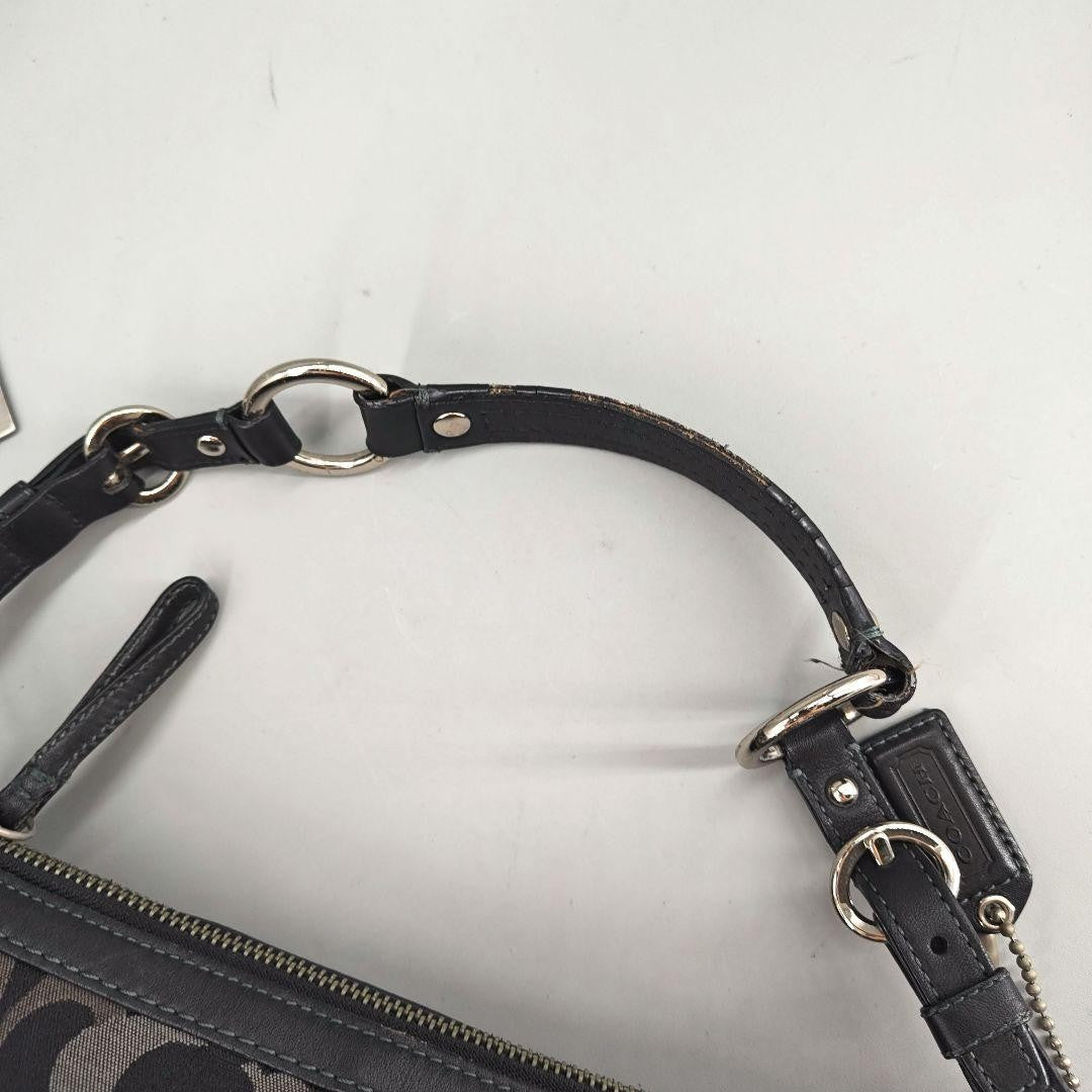 COACH Accessory Pouch Hand Bag Tote Purse Signature Black Authentic
