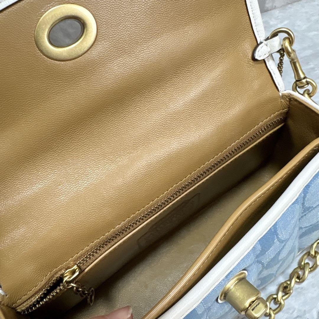 COACH Shoulder Bag Purse Signature Turn Lock Authentic