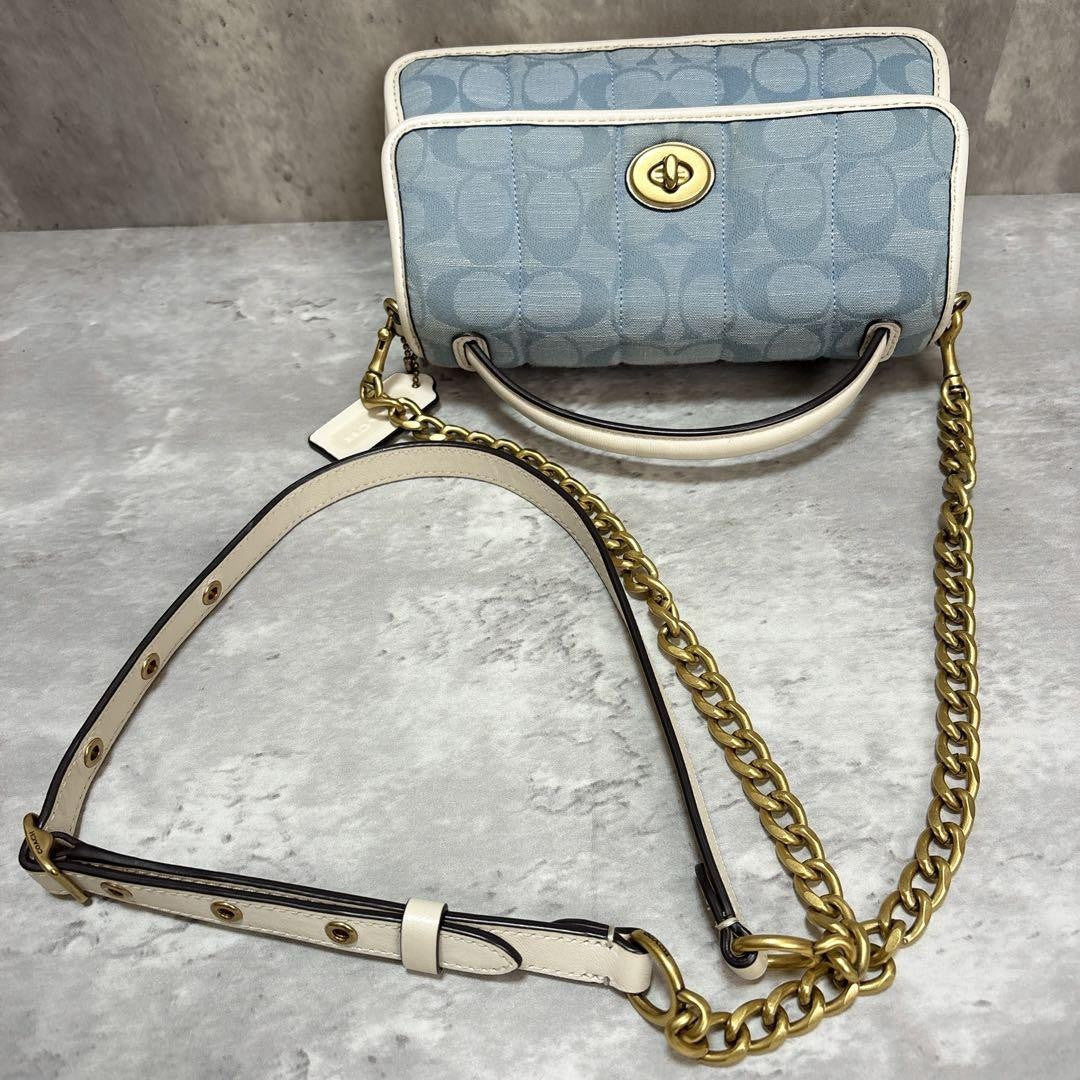 COACH Shoulder Bag Purse Signature Turn Lock Authentic