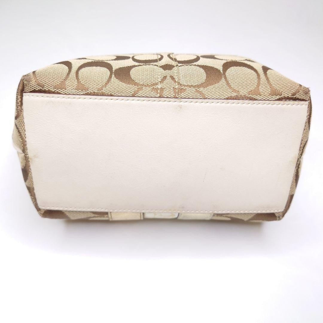 COACH Accessory Pouch Hand Bag Tote Purse Signature Authentic