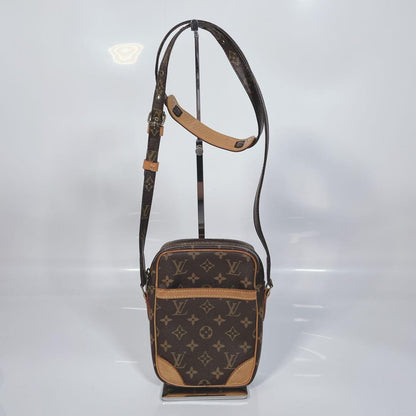 Louis Vuitton Shoulder Bag Purse Monogram Brown Authentic
