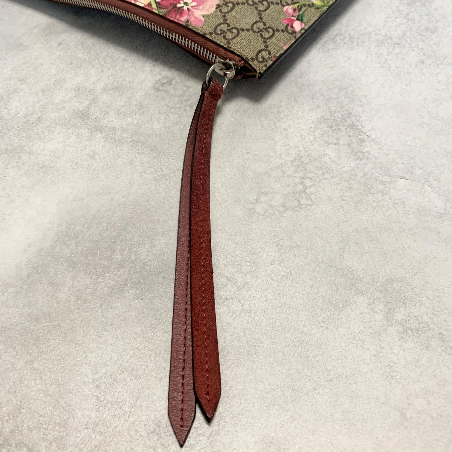 GUCCI Bag Flora GG Supreme Clutch Purse Hand Leather Beige Red Used Authentic