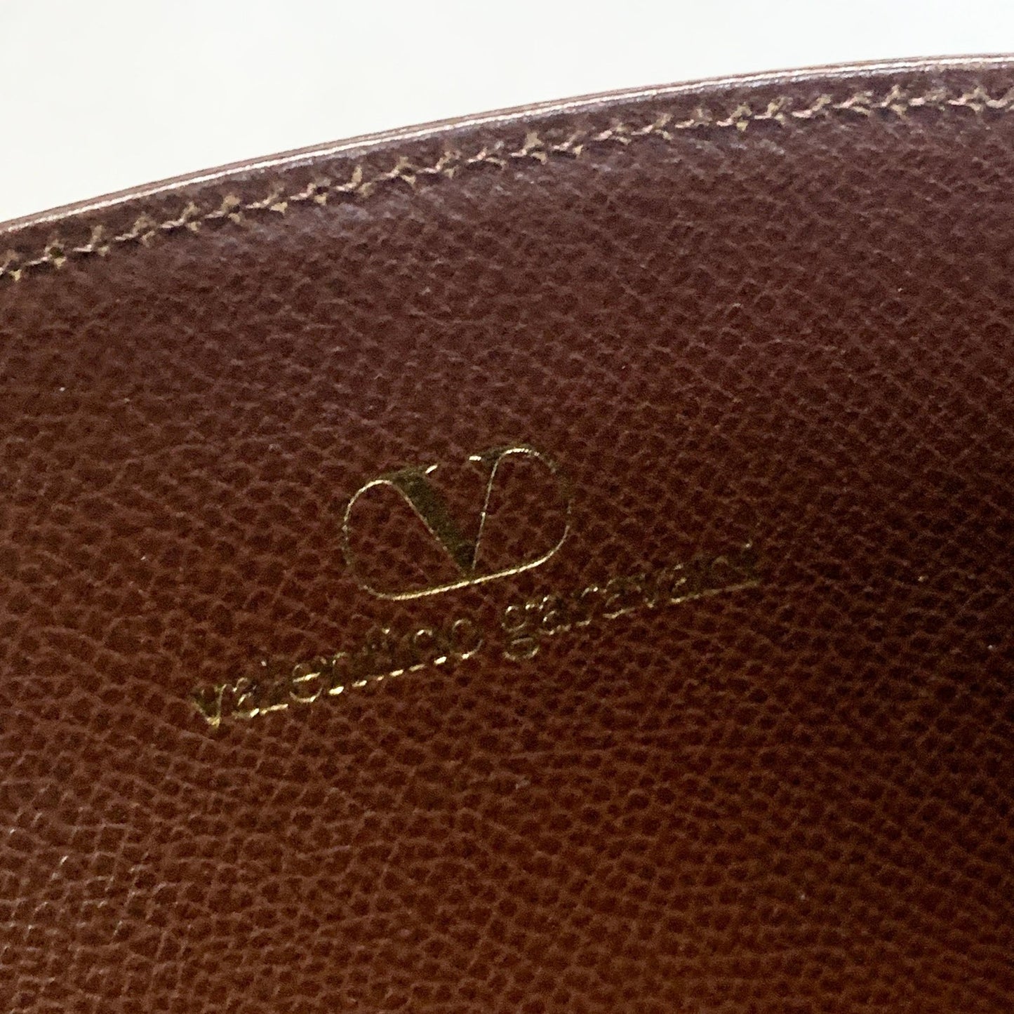 Valentino Garavani Bag Tassel Logo Hand Tote Purse Leather Brown Gold Authentic