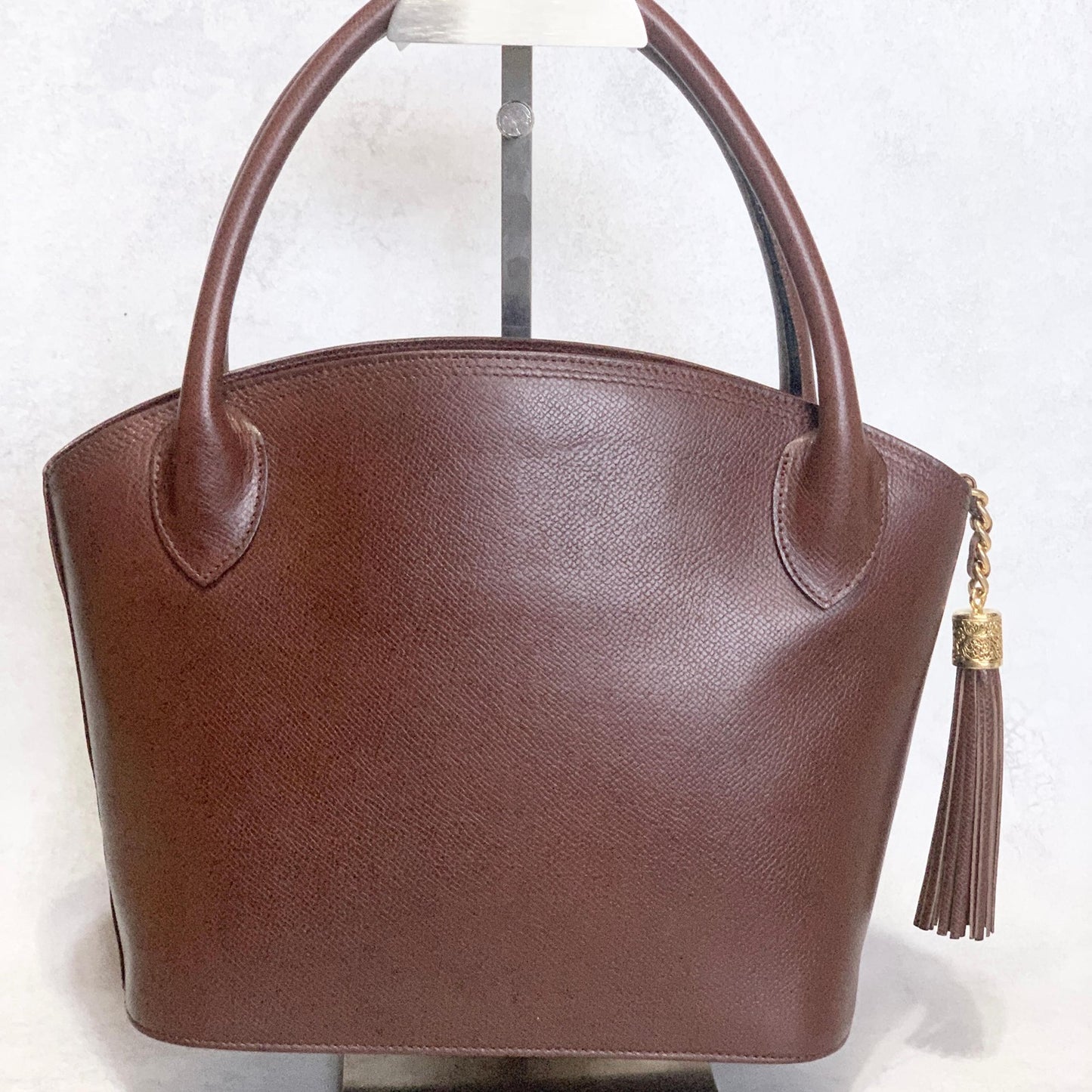 Valentino Garavani Bag Tassel Logo Hand Tote Purse Leather Brown Gold Authentic