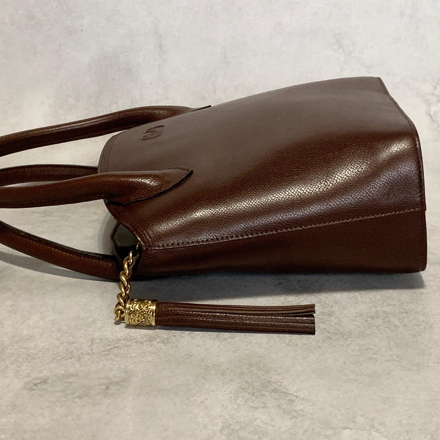 Valentino Garavani Bag Tassel Logo Hand Tote Purse Leather Brown Gold Authentic