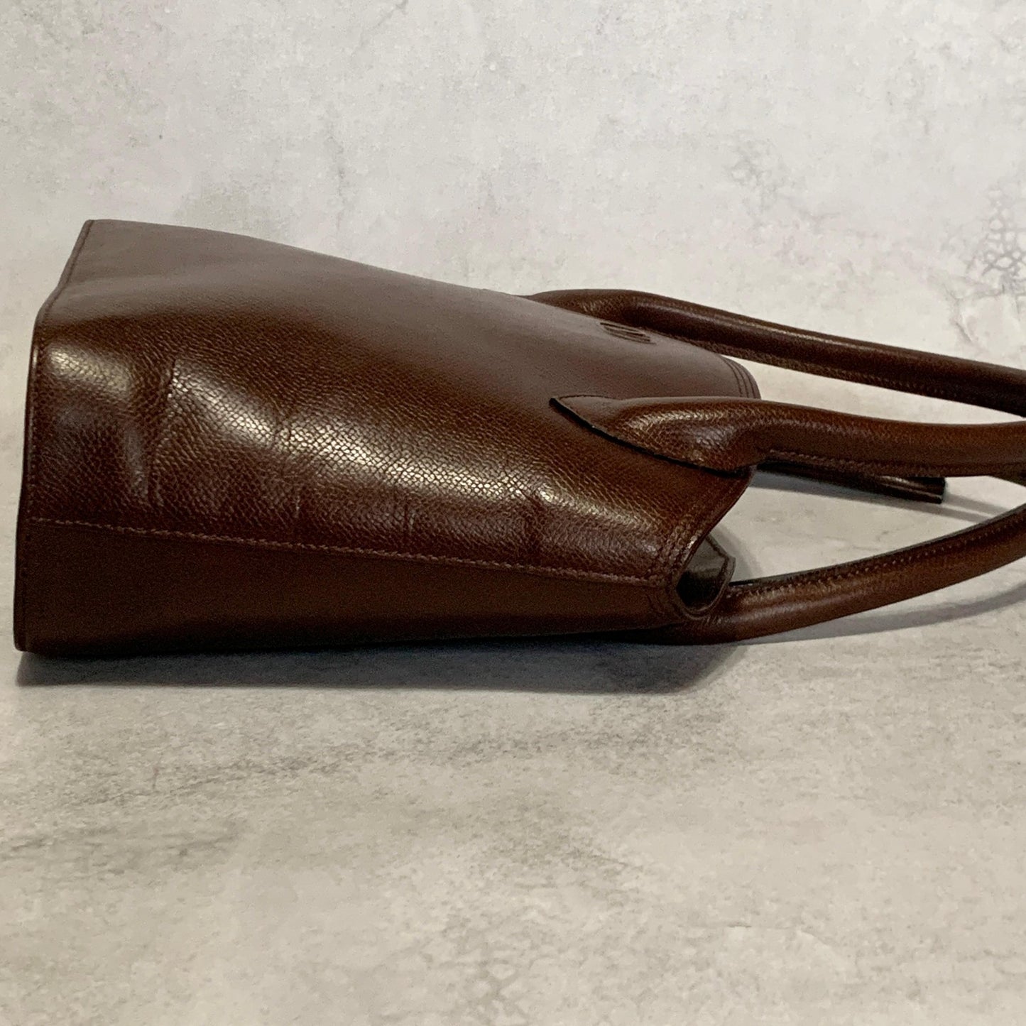 Valentino Garavani Bag Tassel Logo Hand Tote Purse Leather Brown Gold Authentic