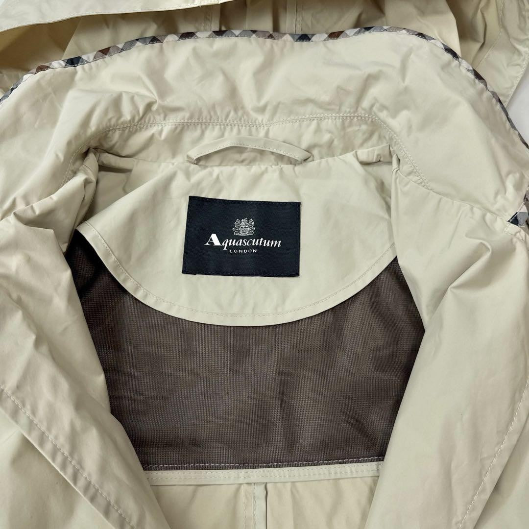 Aquascutum Trench Coat Club Check Asian fit M US size S Beige Authentic