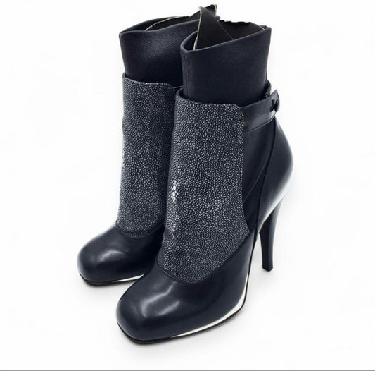 FENDI Short Boots Shoes EU 35.5 US 5.5 Leather Authentic