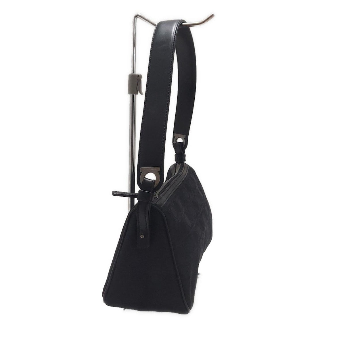Salvatore Ferragamo Shoulder Bag Purse Gancini Jacquard Leather Black Authentic